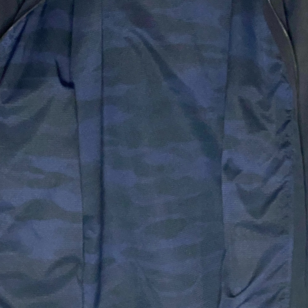 Lululemon Lightweight Jacket - Picture 3 of 5